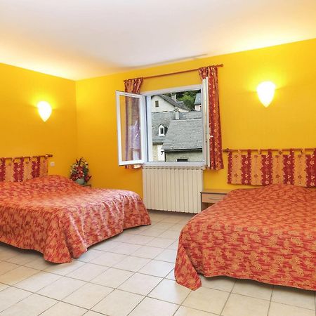 Auberge De L'Isard Saint-Denis  Exterior photo